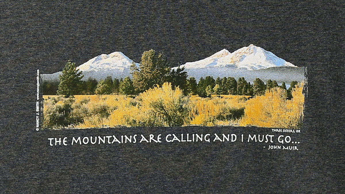 Three Sisters/Mountains are Calling Men's Long-sleeve T-shirt